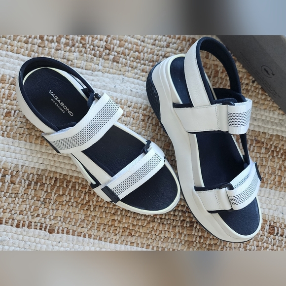 Vagabond Lori Strap Sandals Black & White - Picture 2 of 8